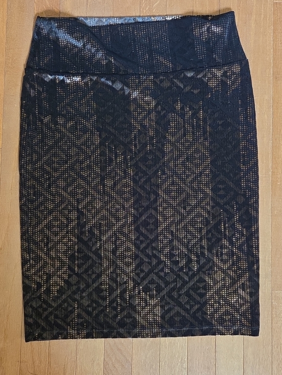 LuLaRoe Dresses & Skirts - LulaRoe Velvet Cassie Skirt